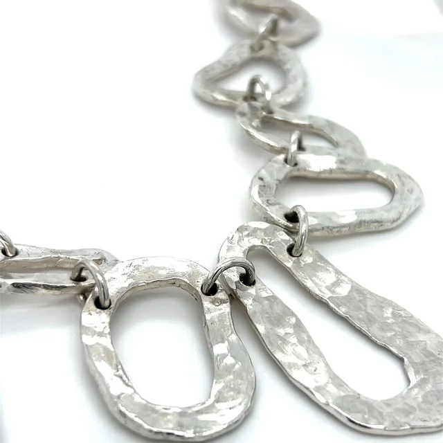 sh-jewellery-edinburgh-contemporary-helen-ayling-necklace-silver