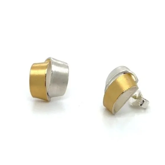 silver-gold-studs-earrings-manu.jpg