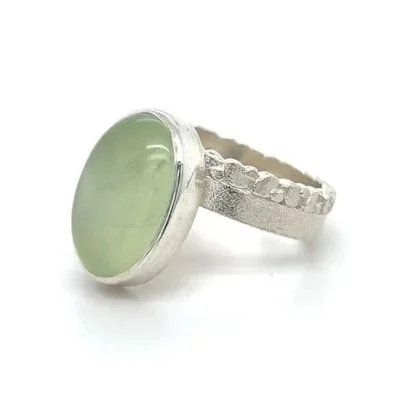 leoma-drew-silver-ring-phrenite-unique.jpg