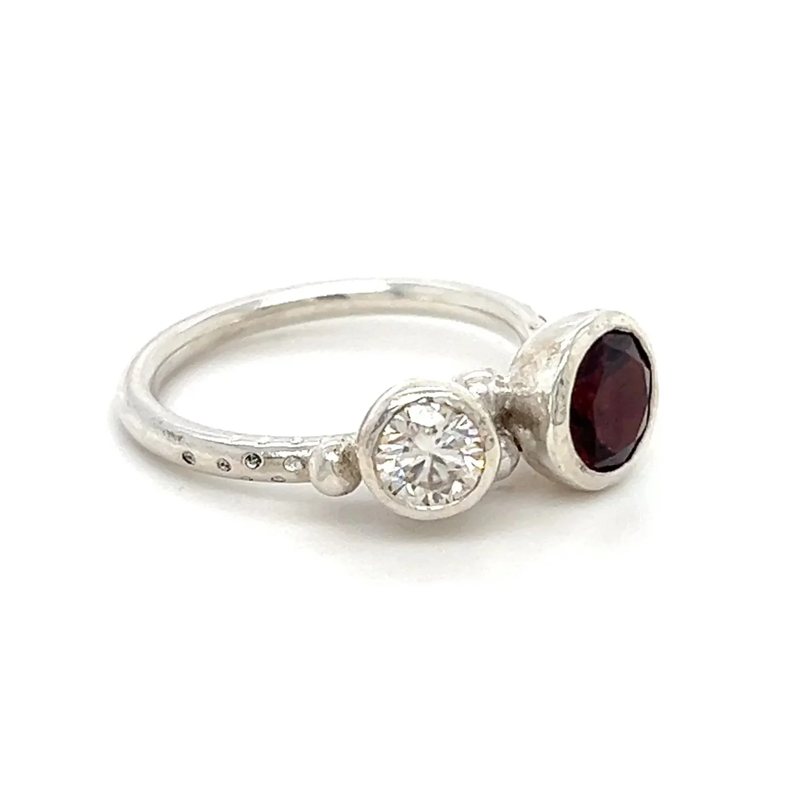 garnet-preloved-emily-lisbeth-silver-ring.jpg