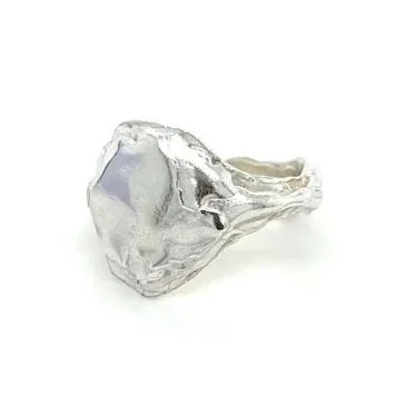 molten-signet-ring.jpg