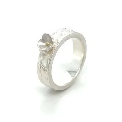 sh-jewellery-edinburgh-contemporary-flower-band-ring