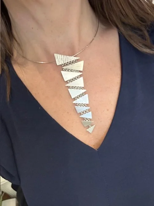 triangle-pendant-preloved-silver.jpg