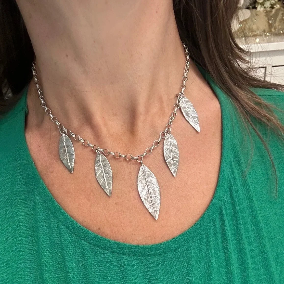 preloved-silver-leaf-necklace.jpg