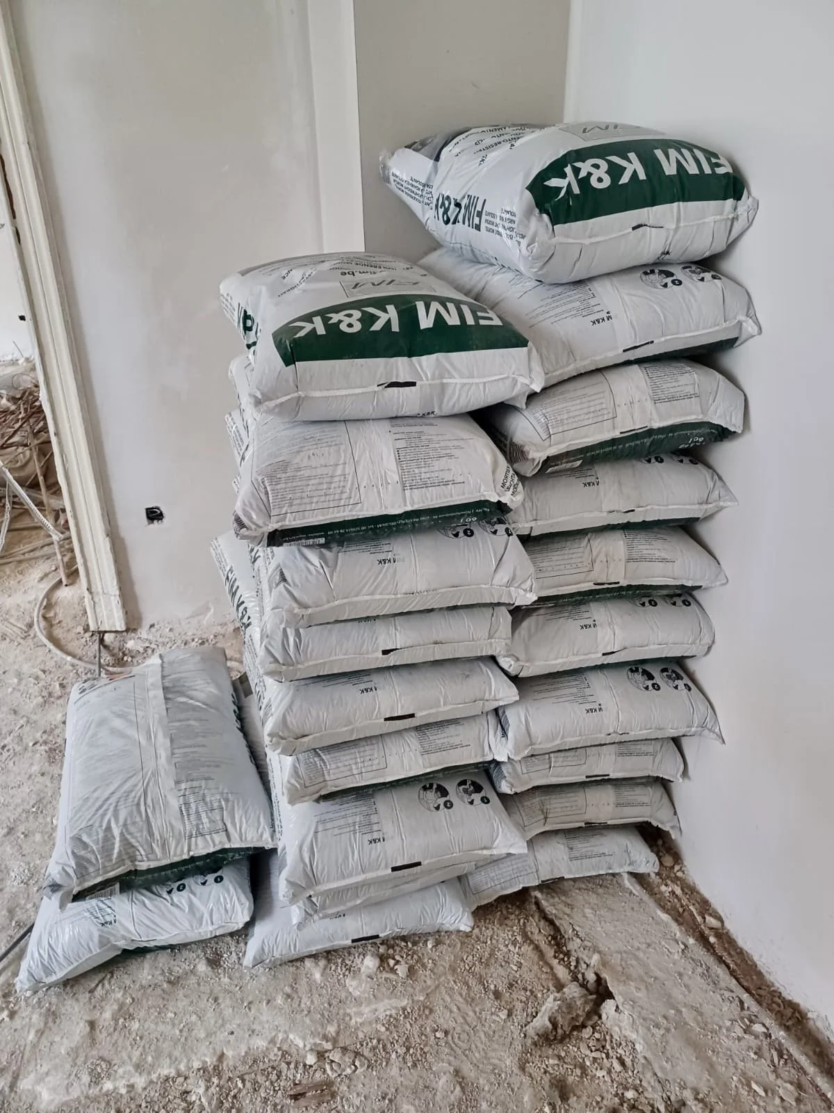 WhatsApp Image 2025-04-24 at 17.04.42 (1).jpeg