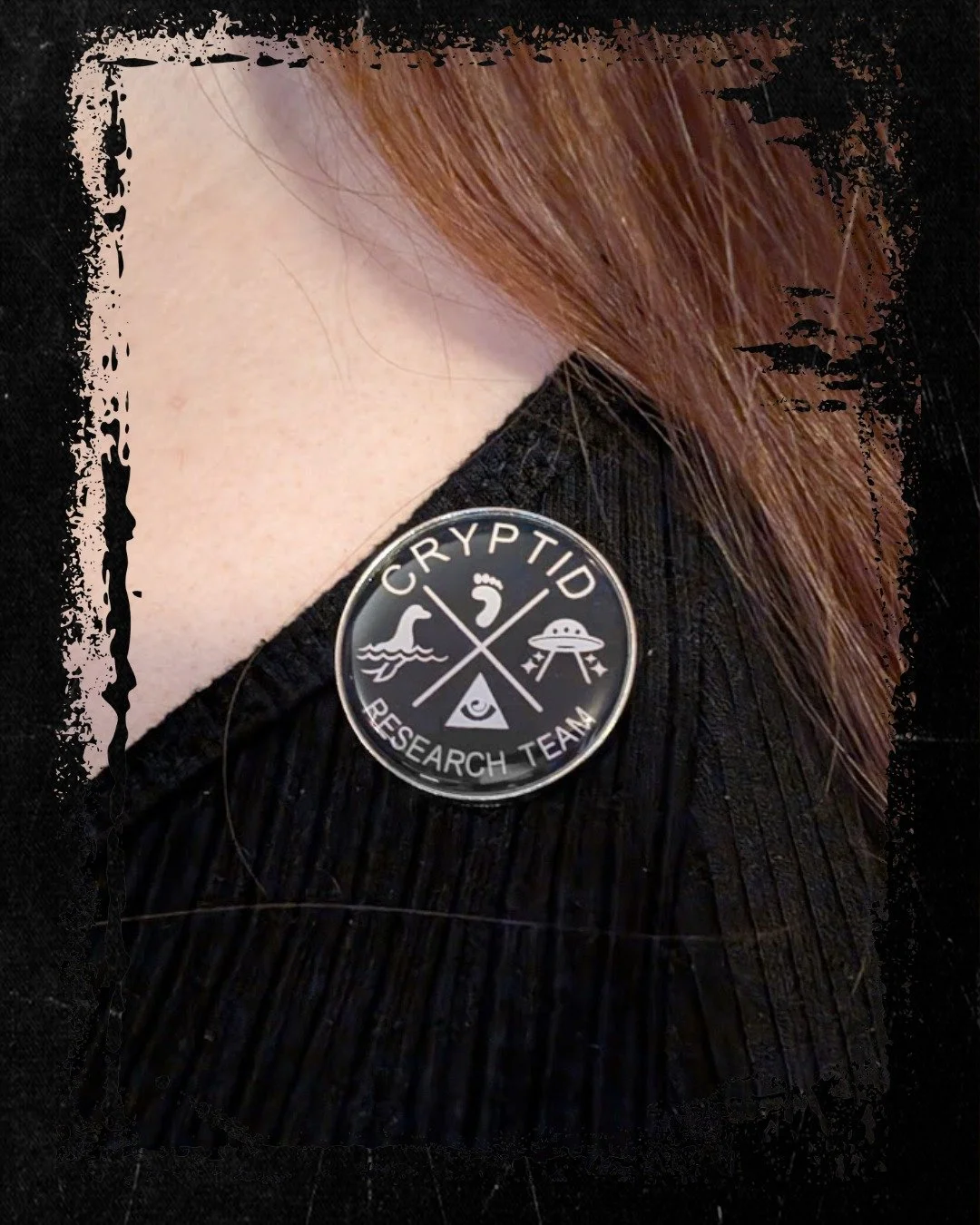 When your friends gift you an awesome button during your Scion pen &amp; paper game for your character - and you realize it might just give you a fun idea for your next novel 😁😂

#lyvlamere #writerwithahat #writingispiration #hobbies #penandpaper #