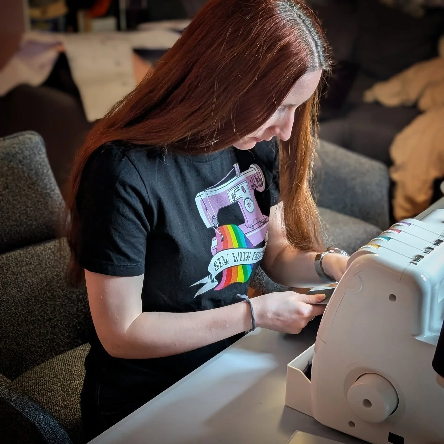 Taking the evening off from writing to do some sewing. 
I haven't forgotten about you all, but  I've been quite productive this week 😁 
Then I realized summer is getting closer, and with that a little vacation trip. I know I'll need some light, comf