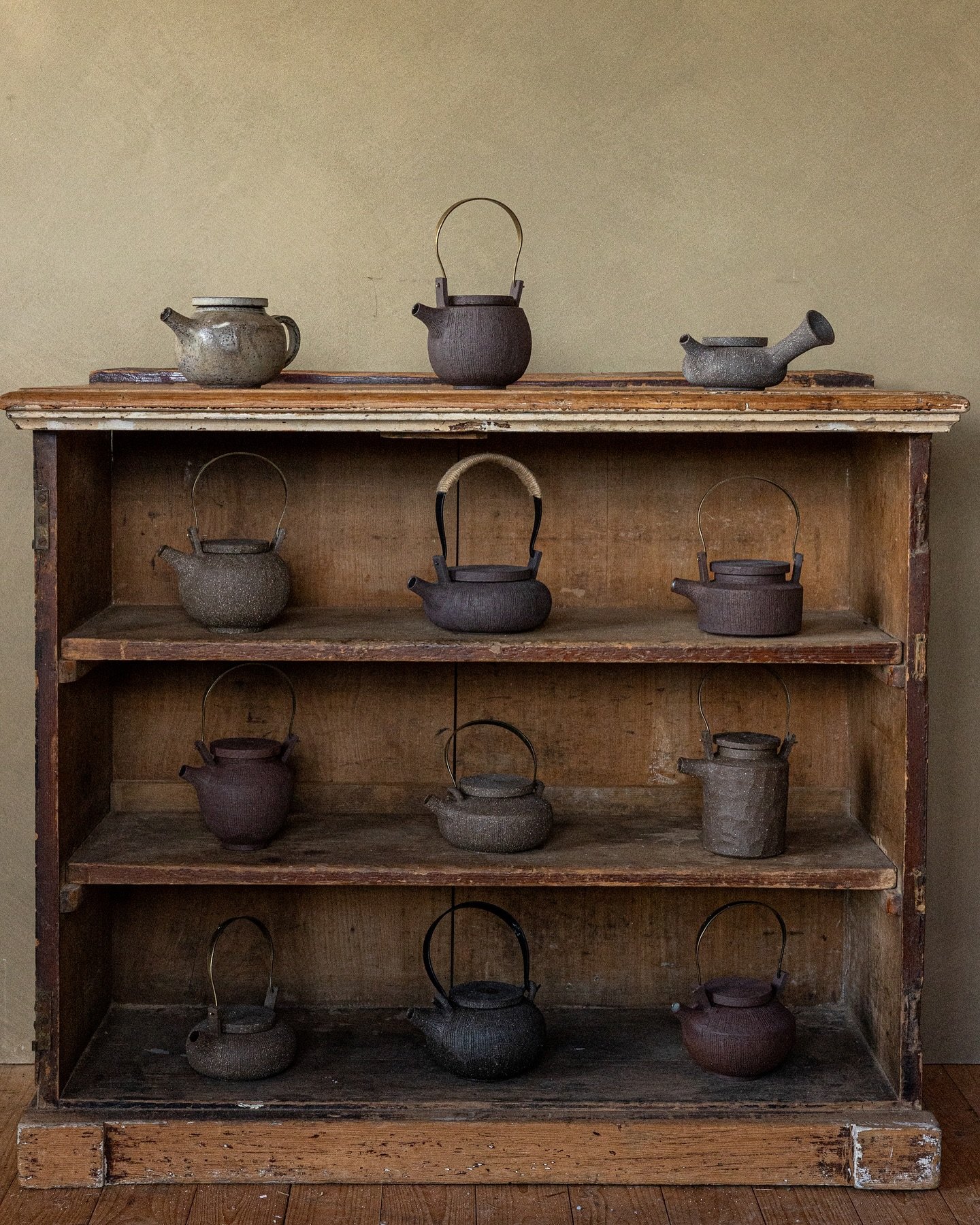 Over the past two months, I&rsquo;ve been busy preparing for @potfest.co.uk  by making a whole lot of teapots. Some looked great but didn&rsquo;t pour well, others had glaze issues, and a few just didn&rsquo;t feel right to me. They definitely drove 