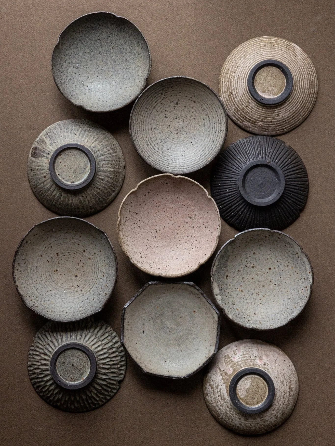 Stoneware mamezara bowls in different shapes and sizes 🤍 I&rsquo;m so in love with how they turned out, and I&rsquo;ll be taking them with me to the @manchester_ceramics_fair next week!

For those who aren&rsquo;t familiar with the term mamezara &md