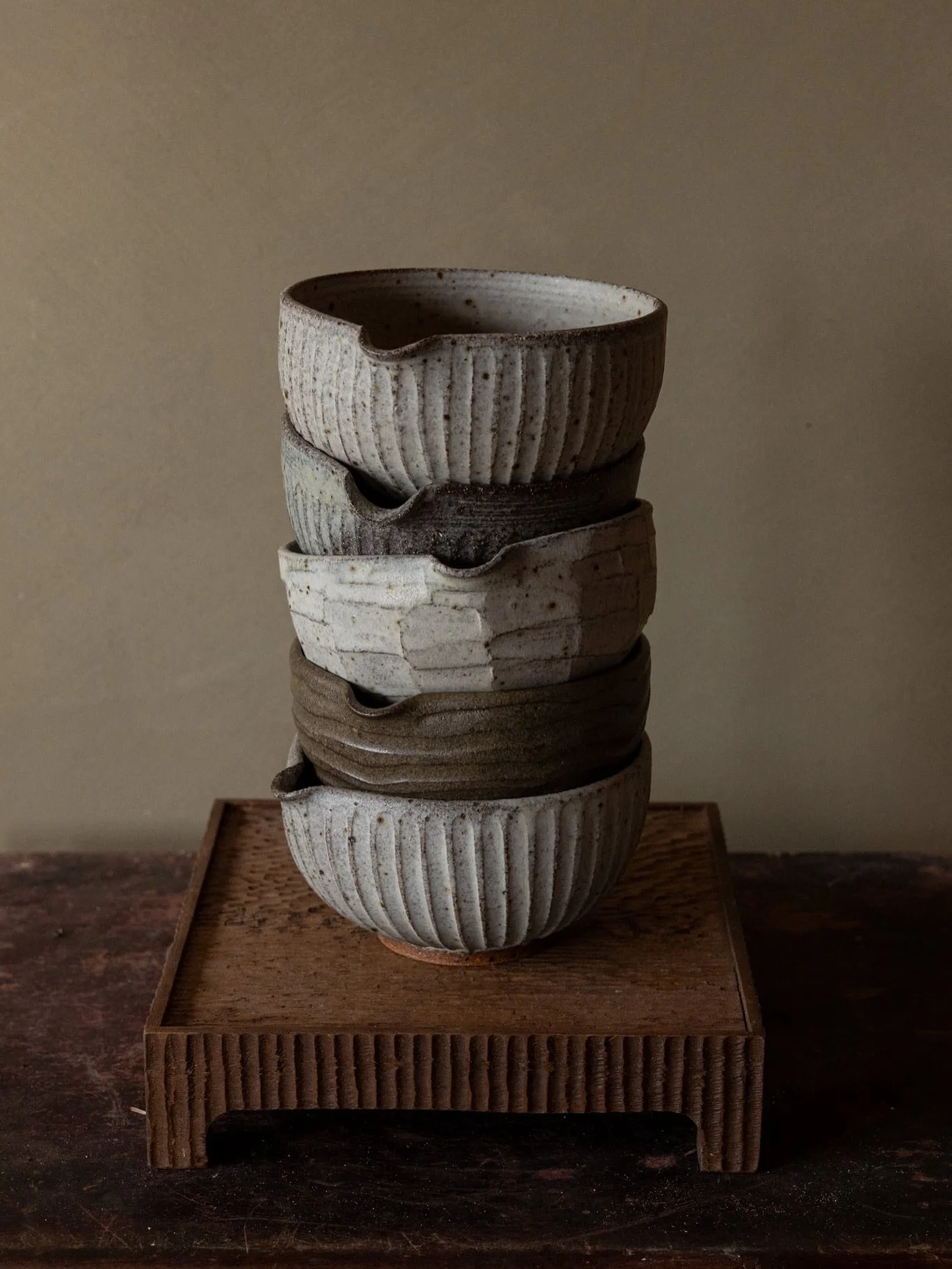 Matcha bowls in different finishes.
Still a few left on my website if you fancy one 🤍

#ceramics #pottery #matchabowl #ceramicsofinstagram #bowl
