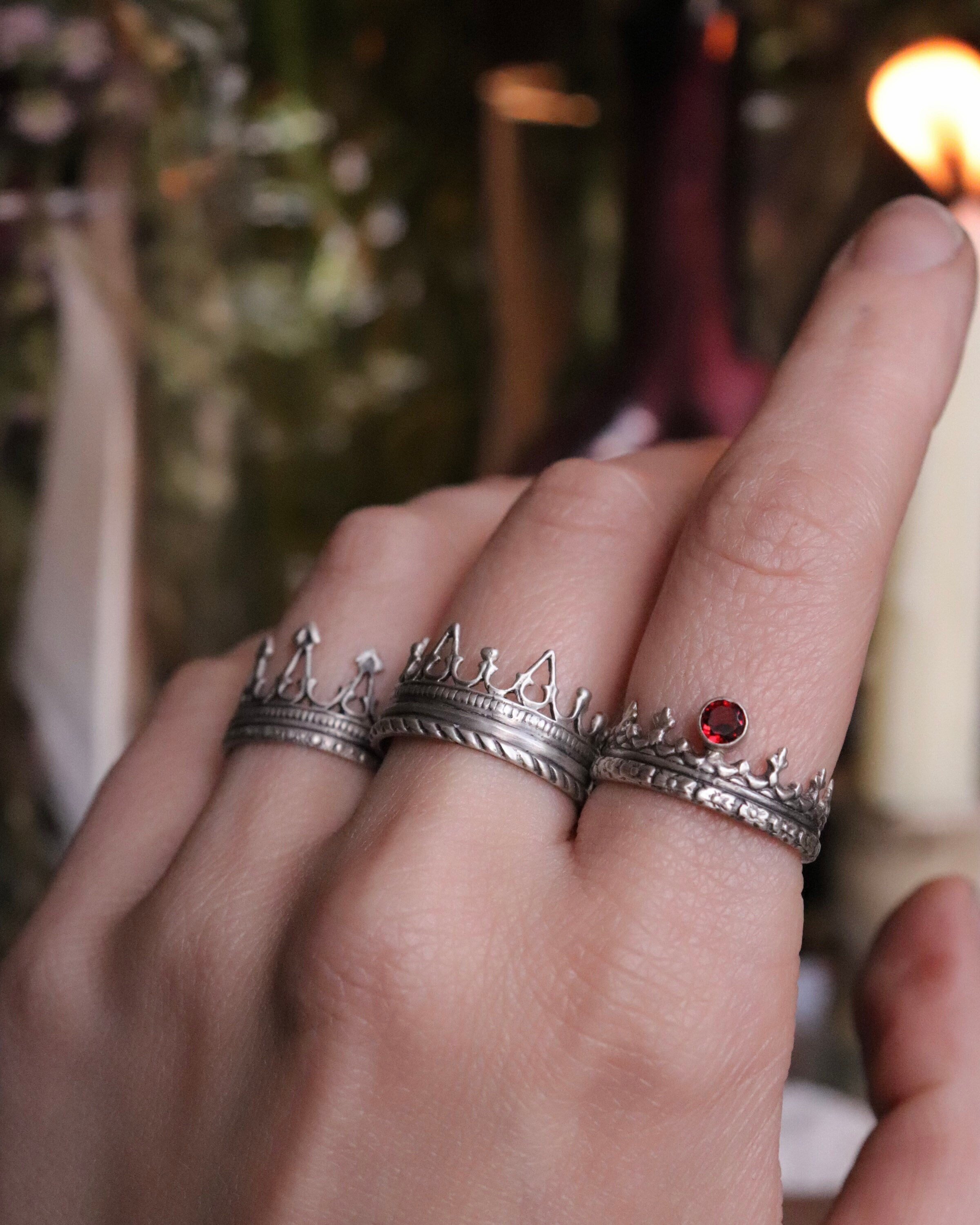 MYKI Princess Queen Rose Gold Plated Ring For Women & Girls Stainless Steel  Swarovski Crystal Gold Plated Ring Price in India - Buy MYKI Princess Queen  Rose Gold Plated Ring For Women