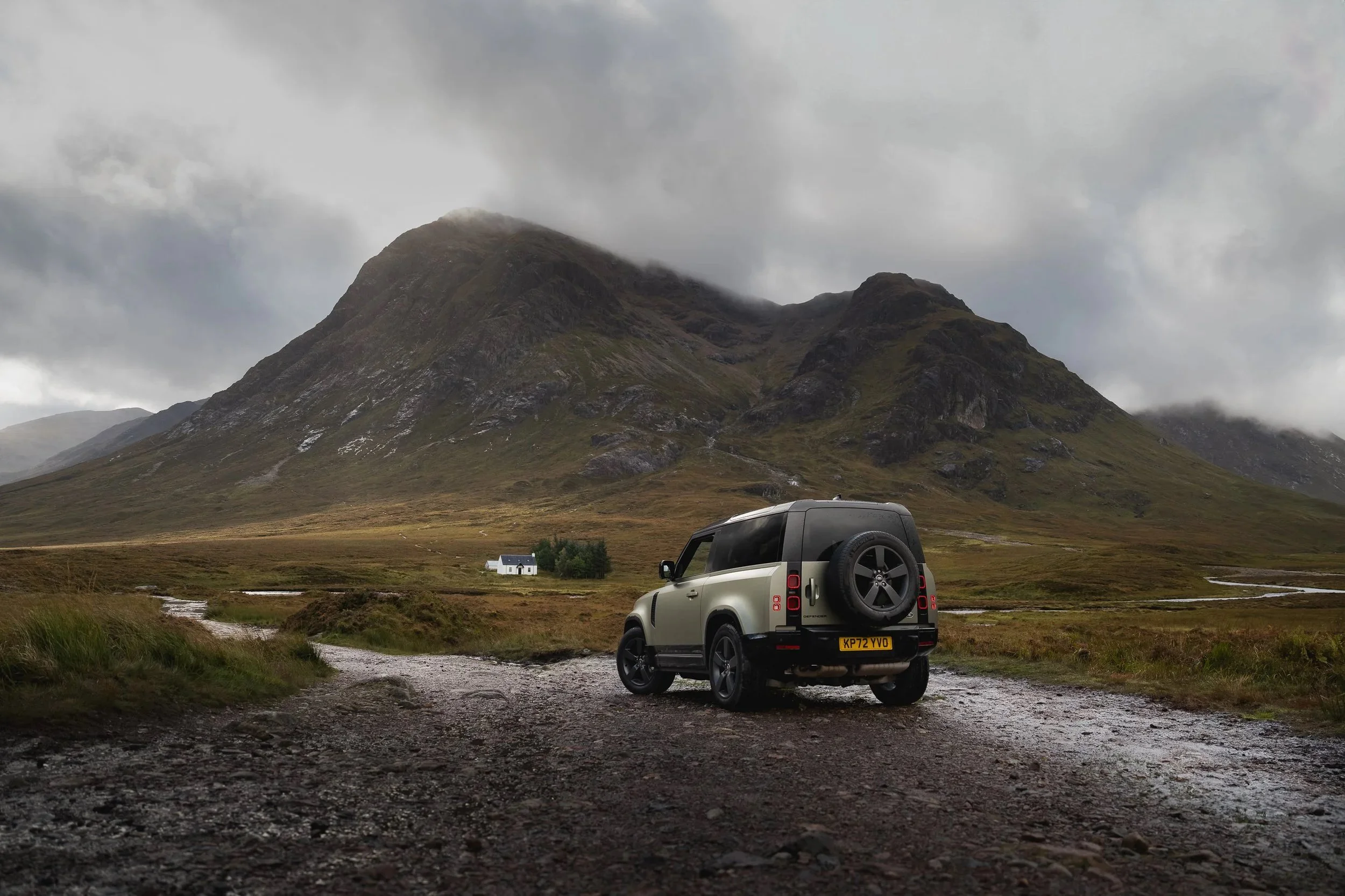 Landrover-1.jpeg