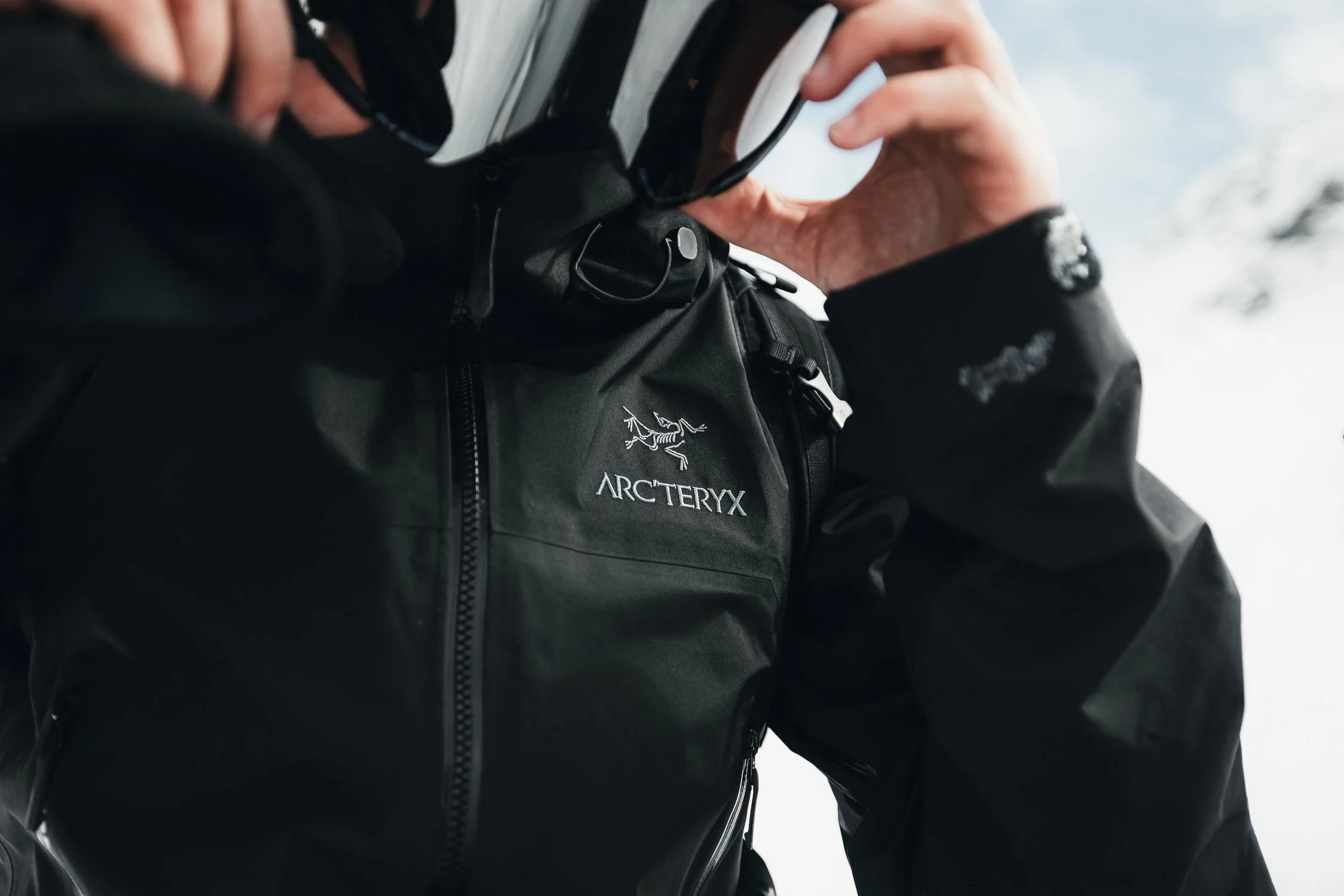 arcteryx-skiing-verbier-rob-ash-1.jpg