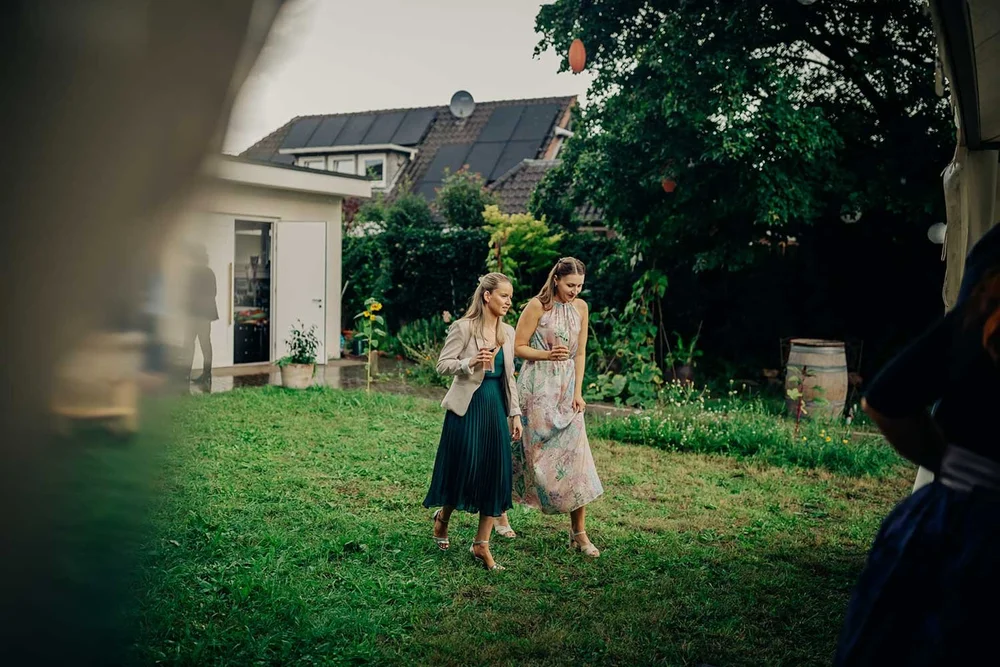 feier-brautpaar-hochzeit-zelt-garten-meppen_095.jpeg