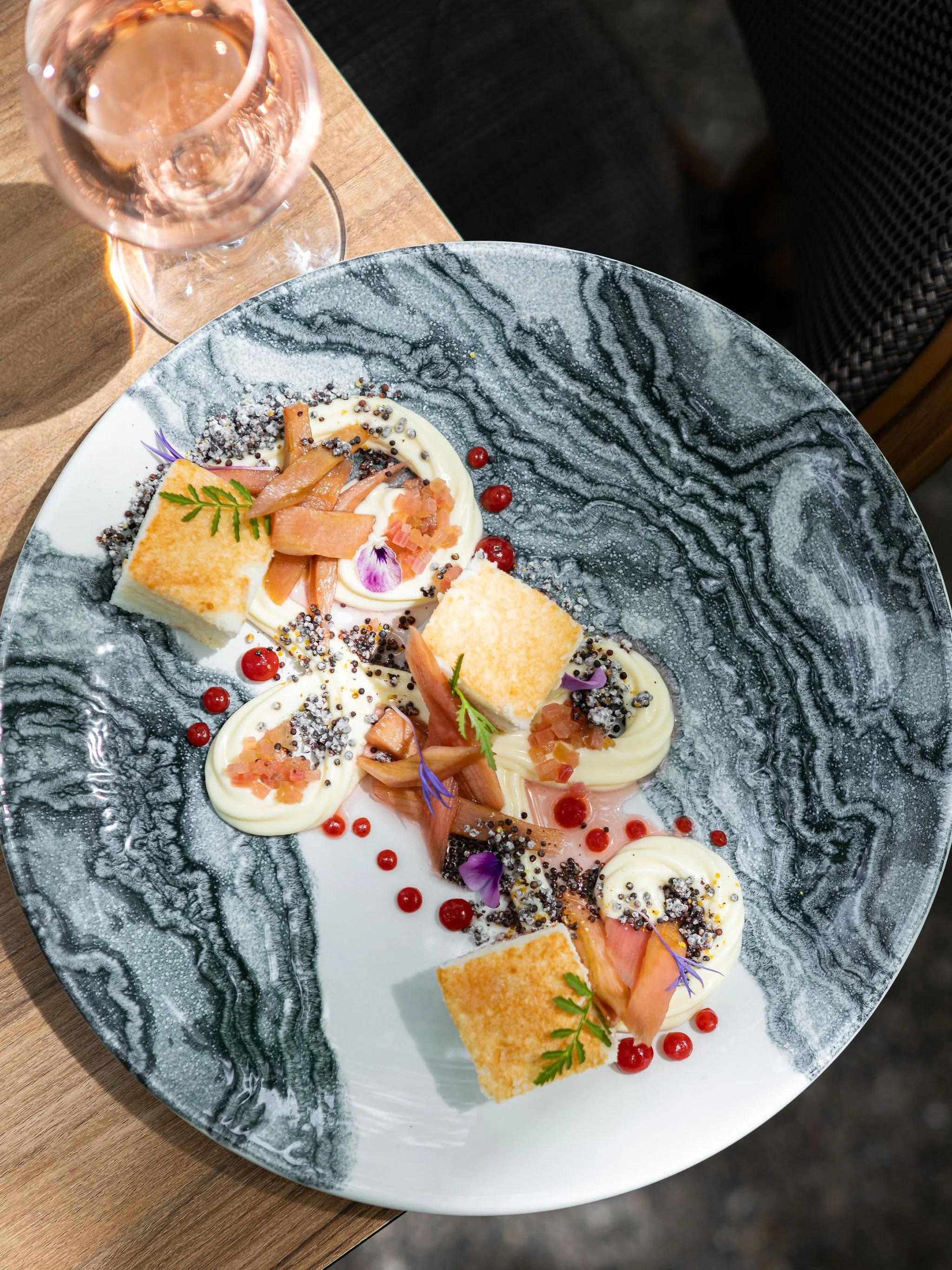 In need of something a little sweet to start the week. Angel food cake with @mans_organics rhubarb, Vital Green Farms yogurt cr&egrave;me, strawberry &amp; Okanagan sumac gel, candied canola seed. 

#canadaisfood #rivercafeyyc #justawalkinthepark #yy