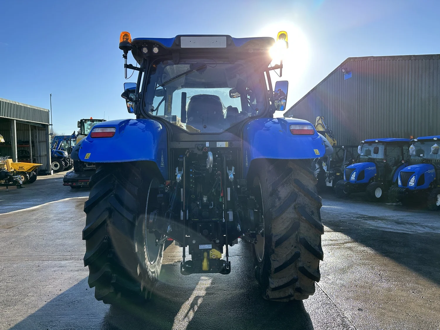 New Holland tractor for sale in Walterston, Llancarfan, Barry, Vale of Glamorgan — photo 4