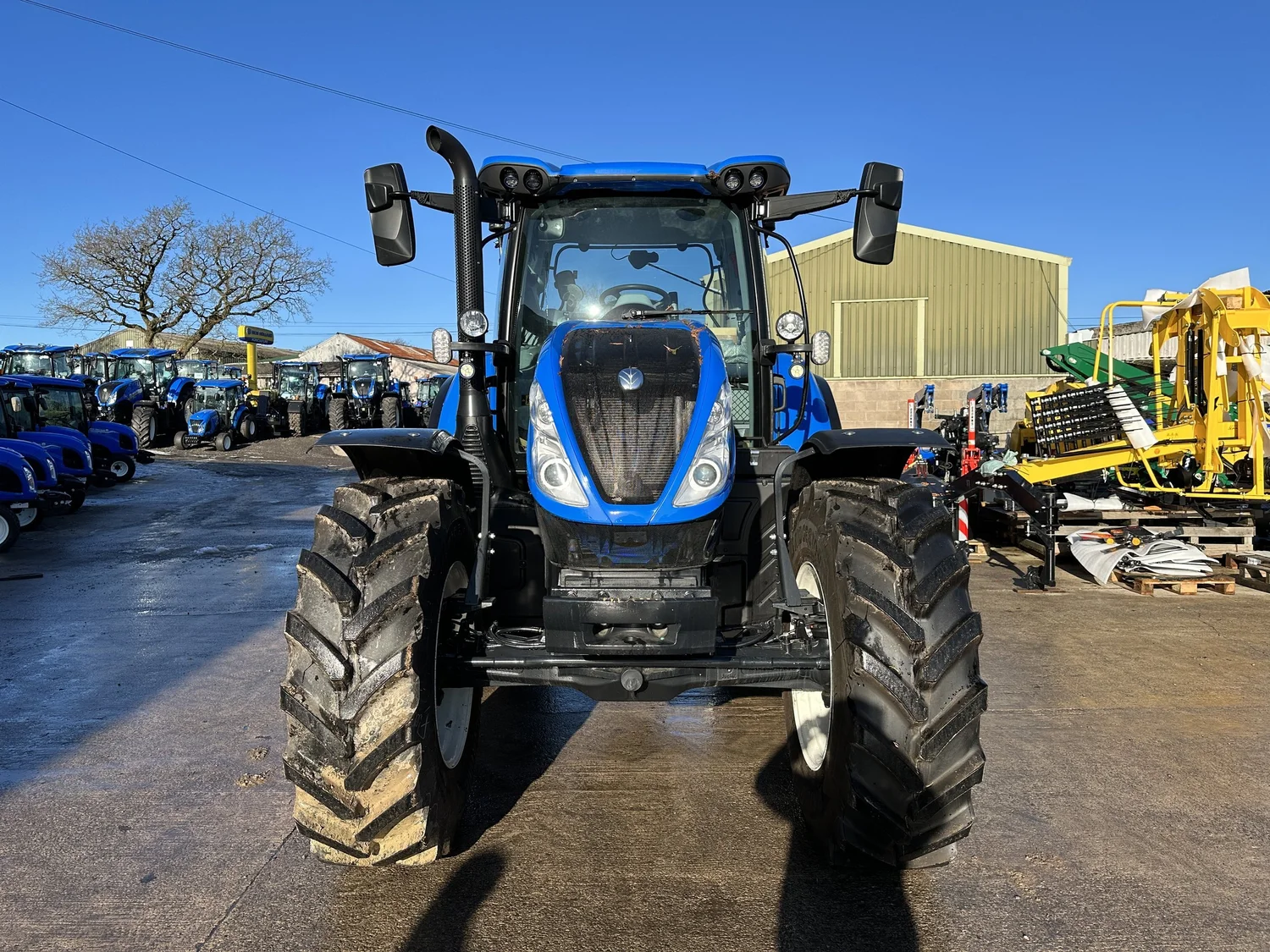 New Holland tractor for sale in Walterston, Llancarfan, Barry, Vale of Glamorgan — photo 8