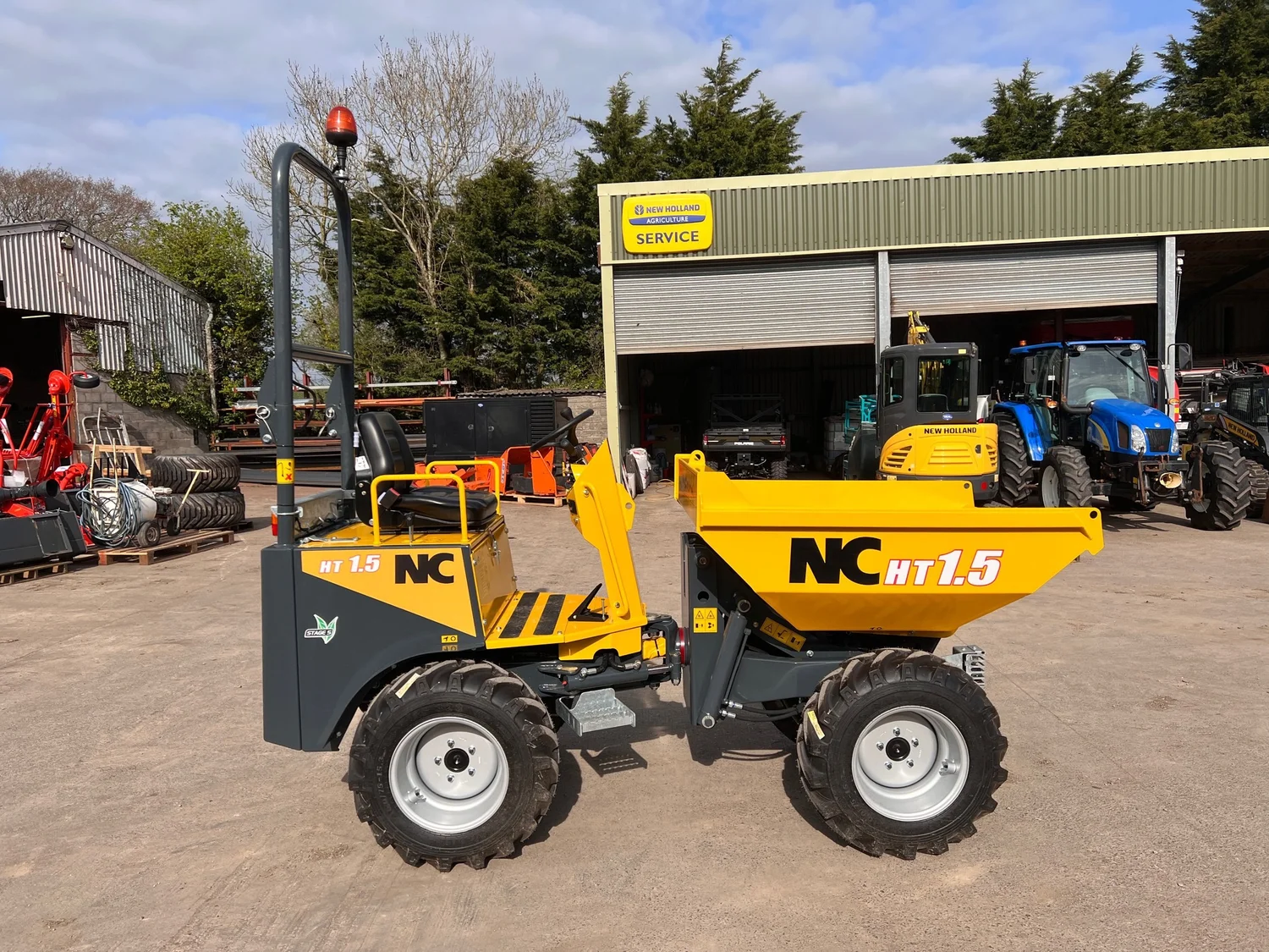 NC 1.5 HT Site Dumper dumper for sale in Walterston, Llancarfan, Barry, Vale of Glamorgan — photo 9