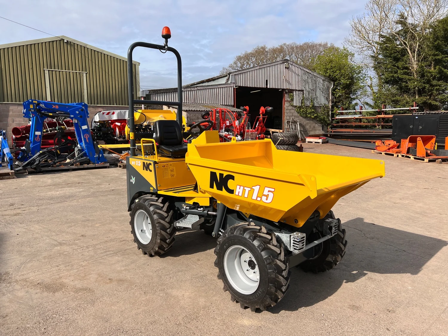 NC 1.5 HT Site Dumper dumper for sale in Walterston, Llancarfan, Barry, Vale of Glamorgan — photo 11