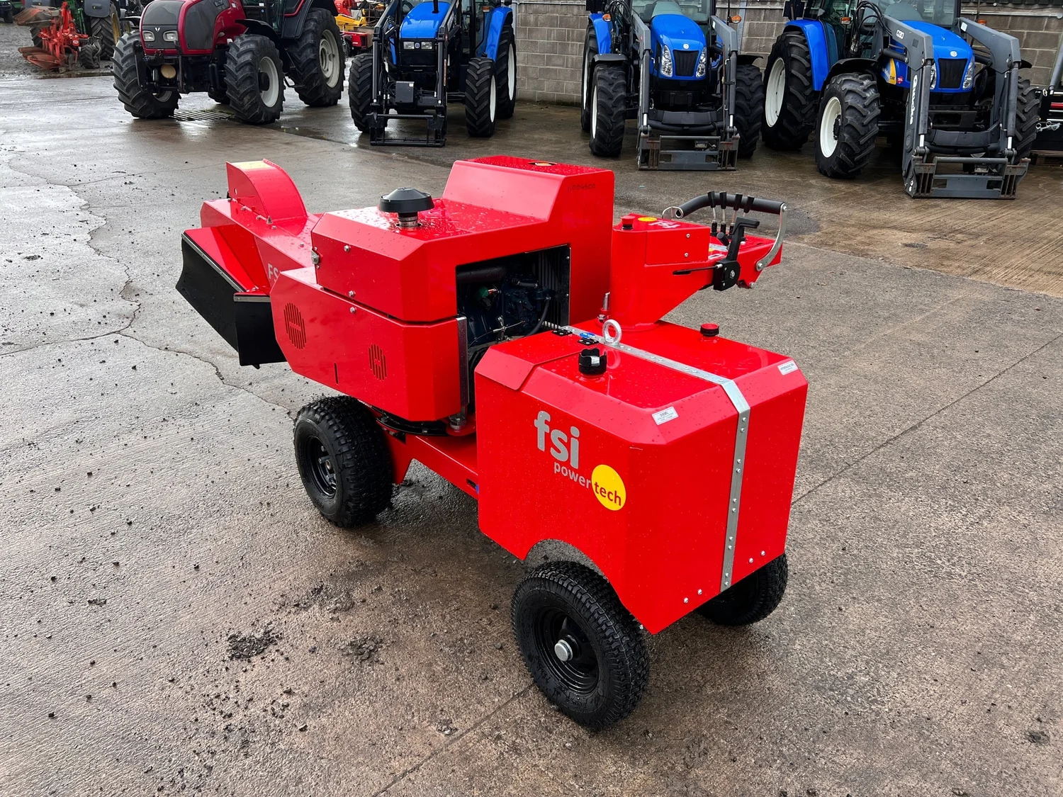 FSI D30 Wheeled stump grinder for sale in Walterston, Llancarfan, Barry, Vale of Glamorgan — photo 4