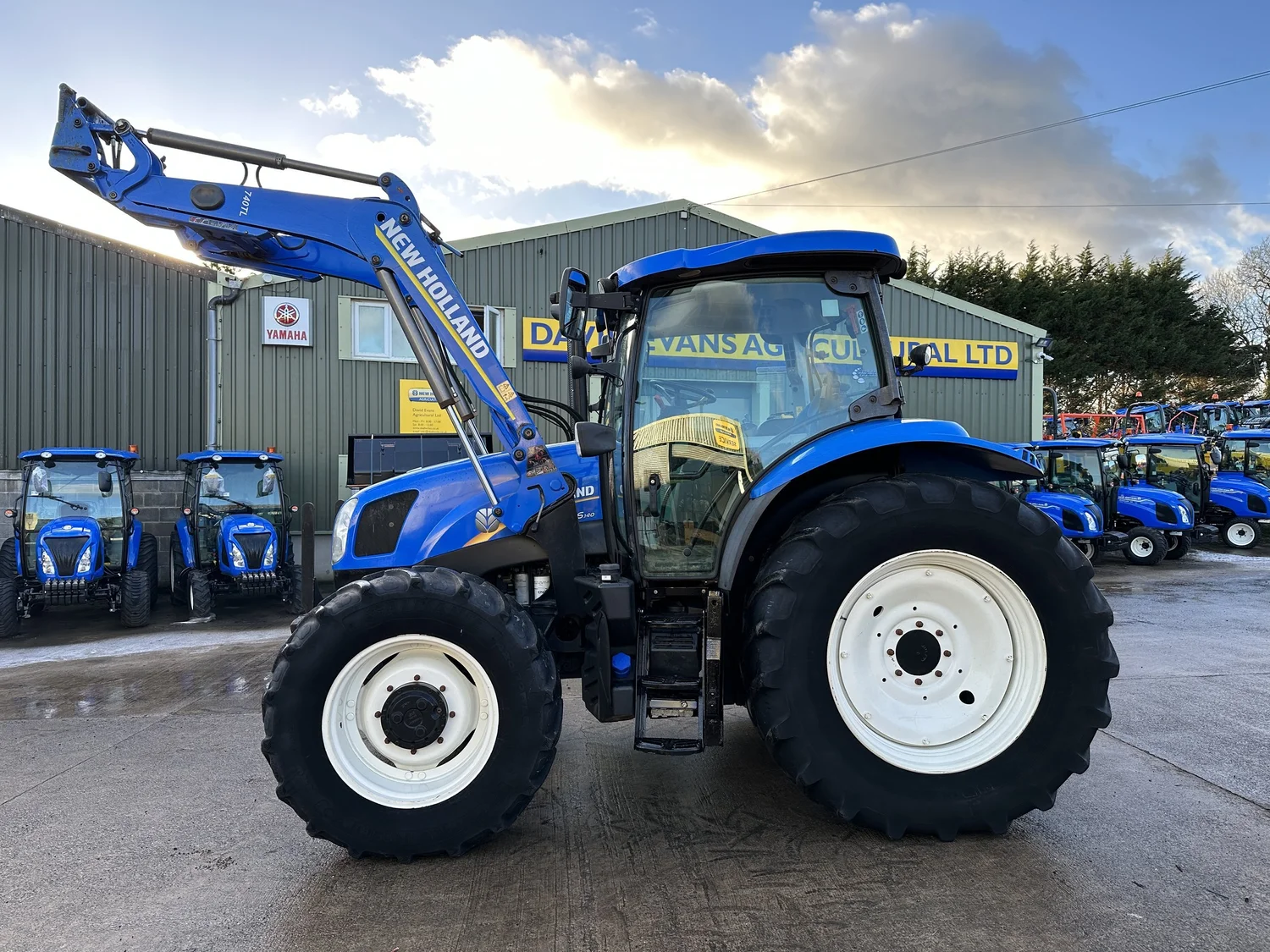 New Holland T6.140 for sale in Walterston, Llancarfan, Barry, Vale of Glamorgan
