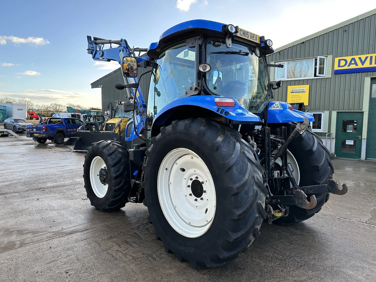 New Holland tractor for sale in Walterston, Llancarfan, Barry, Vale of Glamorgan — photo 2