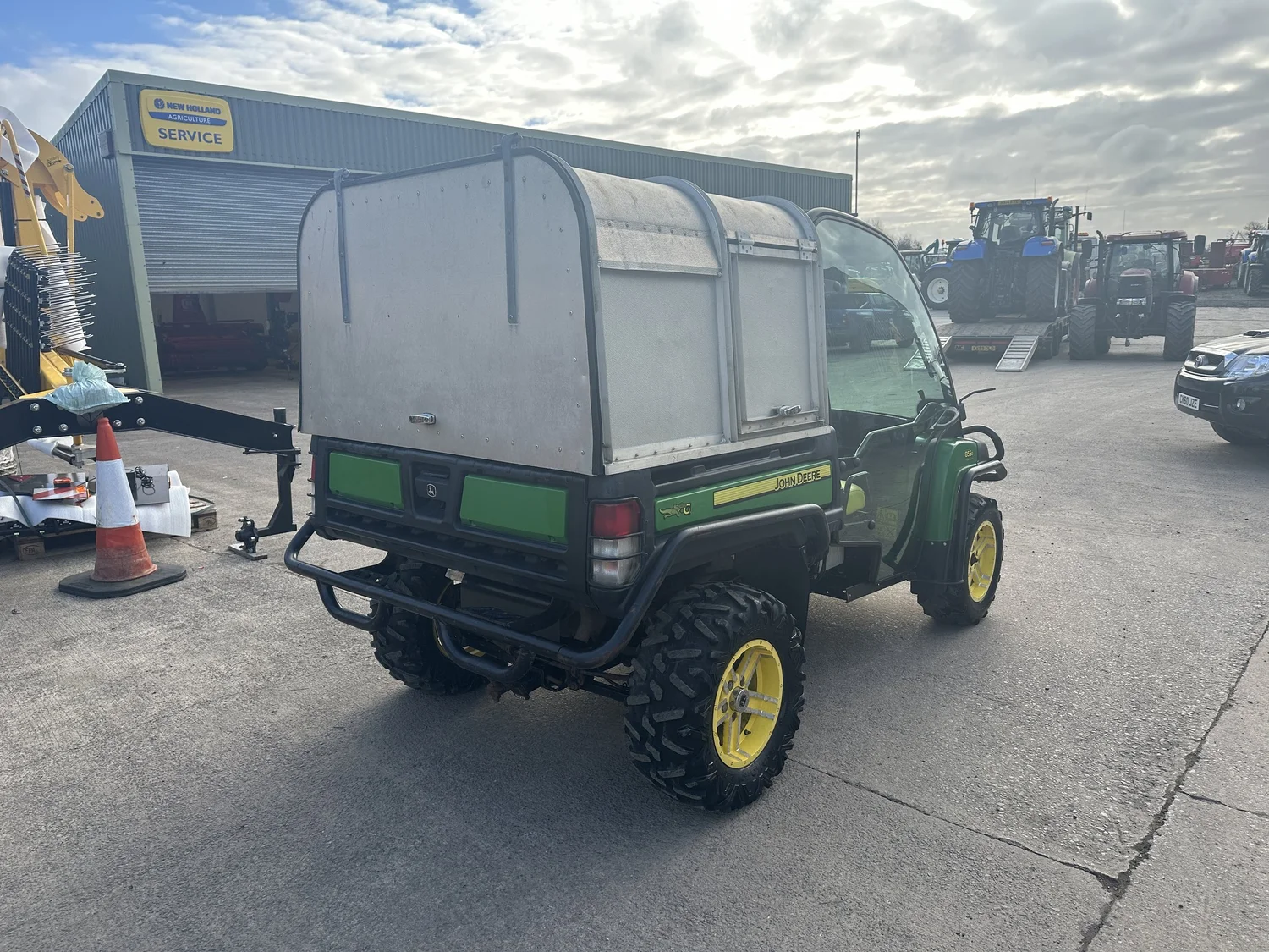 John Deere other for sale in Walterston, Llancarfan, Barry, Vale of Glamorgan — photo 5