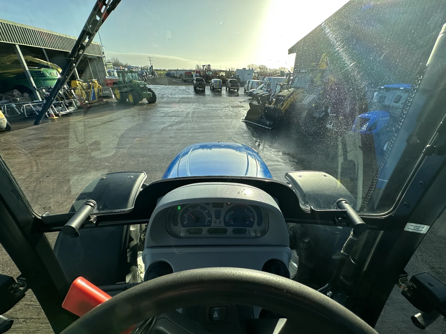 New Holland tractor for sale in Walterston, Llancarfan, Barry, Vale of Glamorgan — photo 11