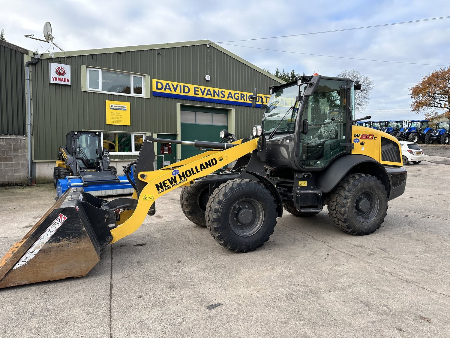 New Holland W80c for sale in Walterston, Llancarfan, Barry, Vale of Glamorgan