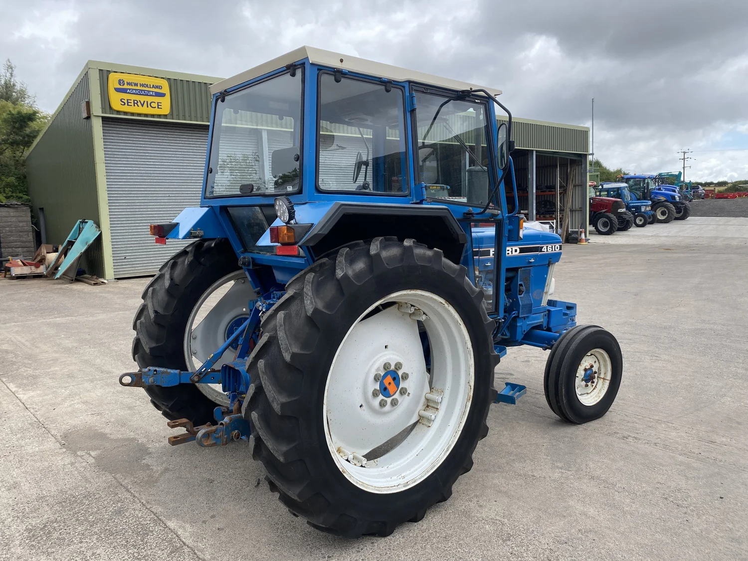 Ford wheels & tyre for sale in Walterston, Llancarfan, Barry, Vale of Glamorgan — photo 5