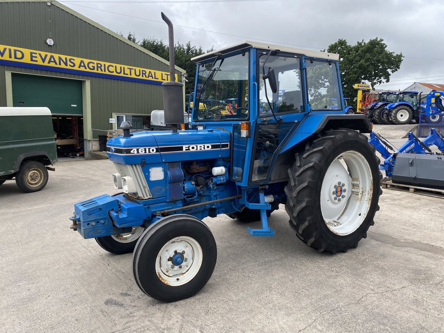 Ford wheels & tyre for sale in Walterston, Llancarfan, Barry, Vale of Glamorgan — photo 8