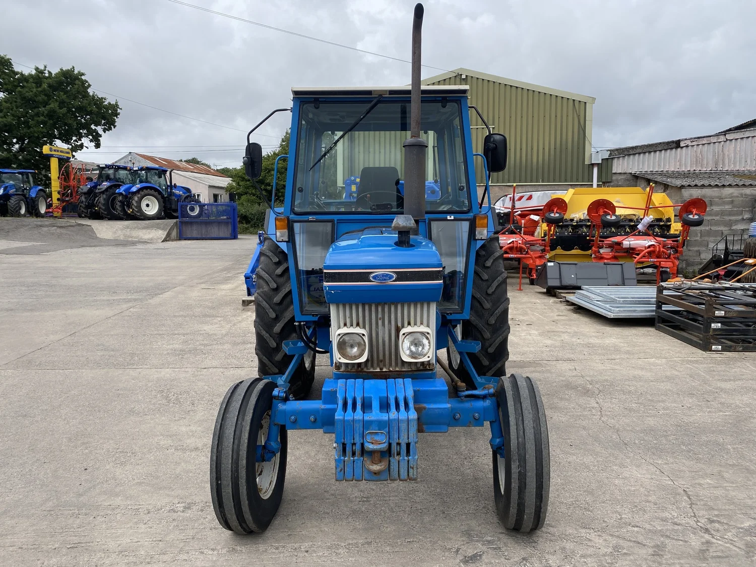 Ford wheels & tyre for sale in Walterston, Llancarfan, Barry, Vale of Glamorgan — photo 9