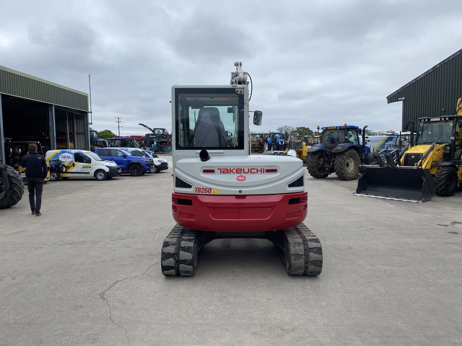 Takeuchi excavator for sale in Walterston, Llancarfan, Barry, Vale of Glamorgan — photo 5