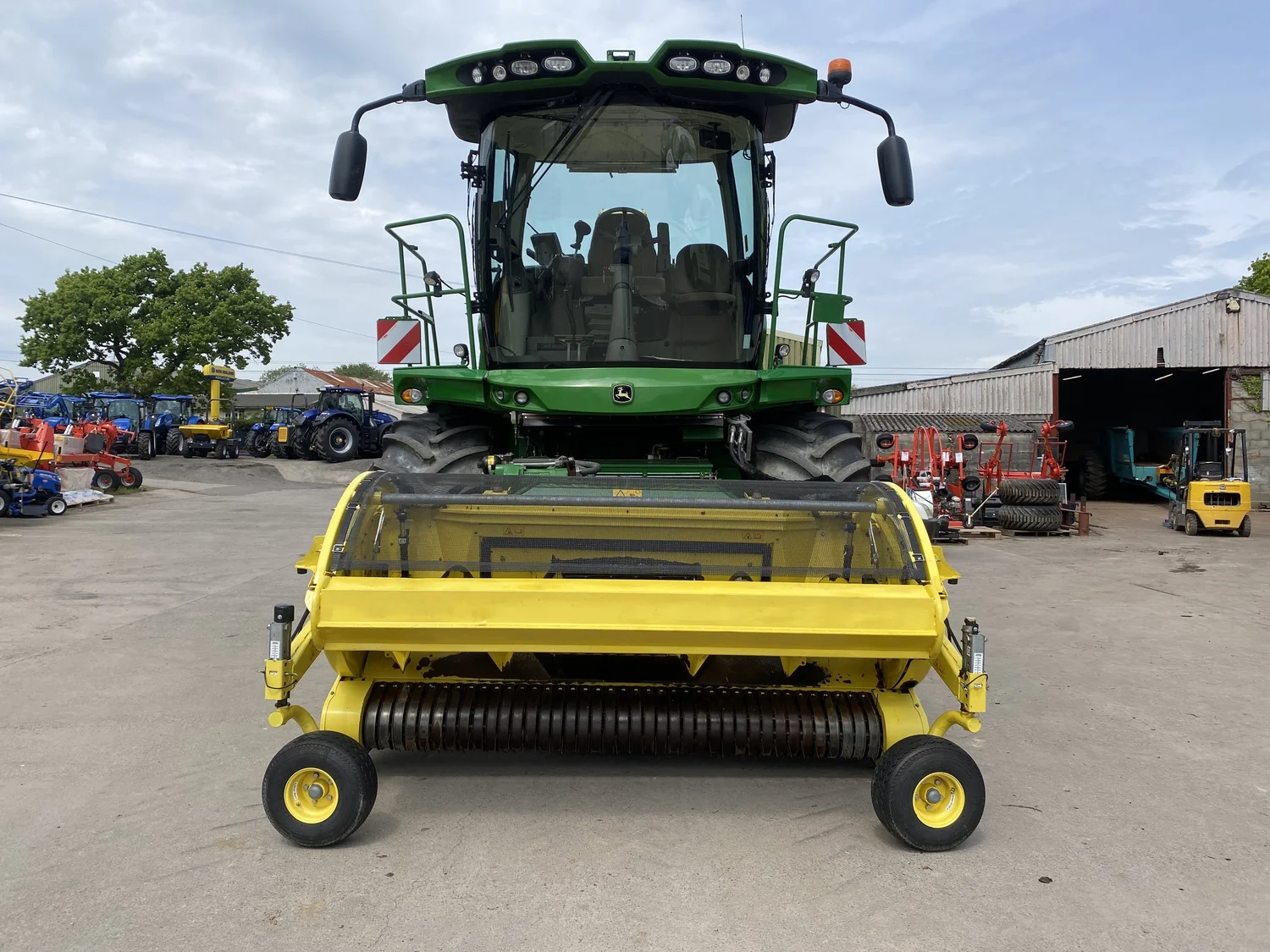 John Deere tractor for sale in Walterston, Llancarfan, Barry, Vale of Glamorgan — photo 2