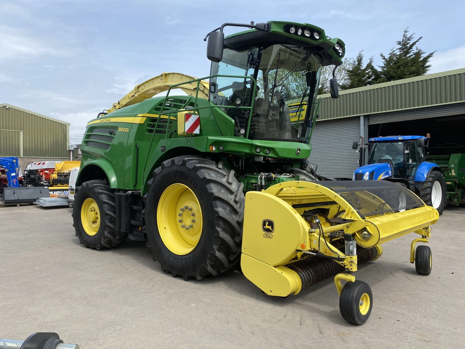 John Deere tractor for sale in Walterston, Llancarfan, Barry, Vale of Glamorgan — photo 3