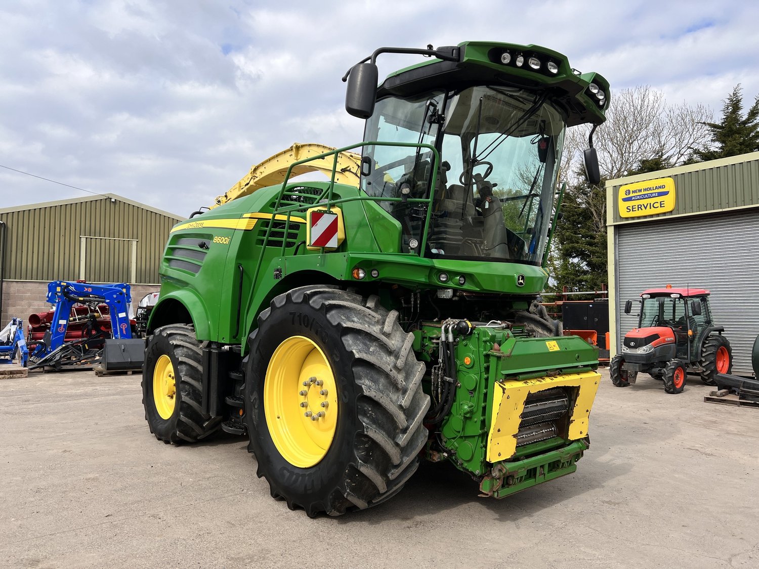 John Deere tractor for sale in Walterston, Llancarfan, Barry, Vale of Glamorgan — photo 10