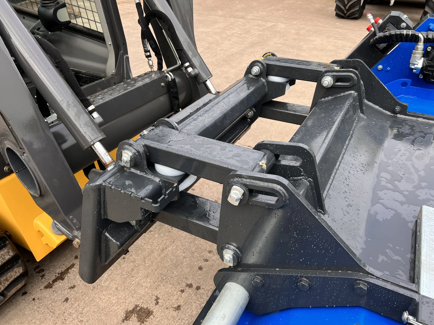 2000 mower for sale in Walterston, Llancarfan, Barry, Vale of Glamorgan — photo 8