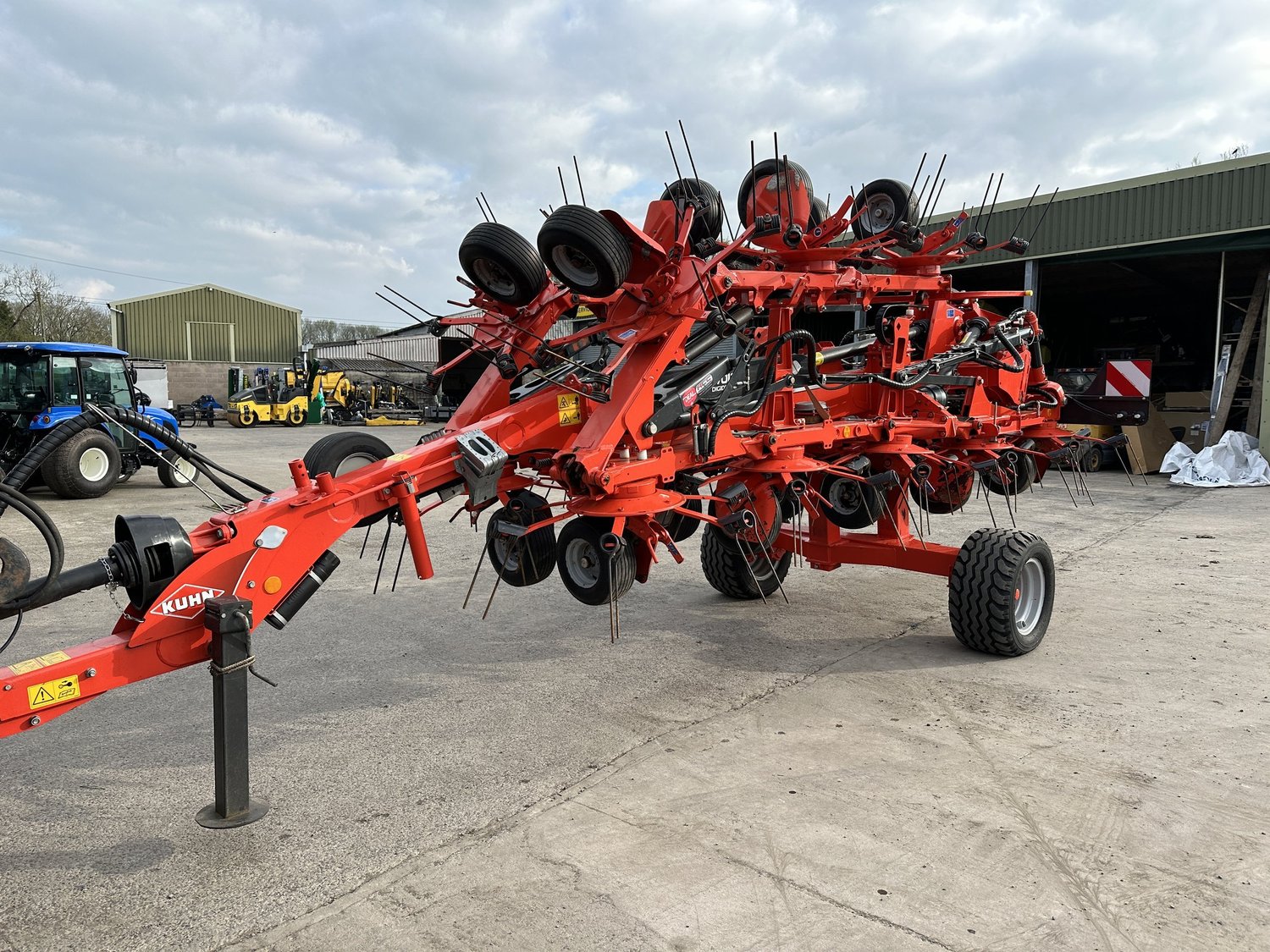 Kuhn other for sale in Walterston, Llancarfan, Barry, Vale of Glamorgan — photo 10