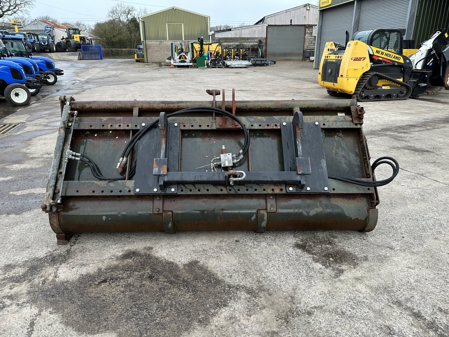 2000 attachment for sale in Walterston, Llancarfan, Barry, Vale of Glamorgan — photo 6