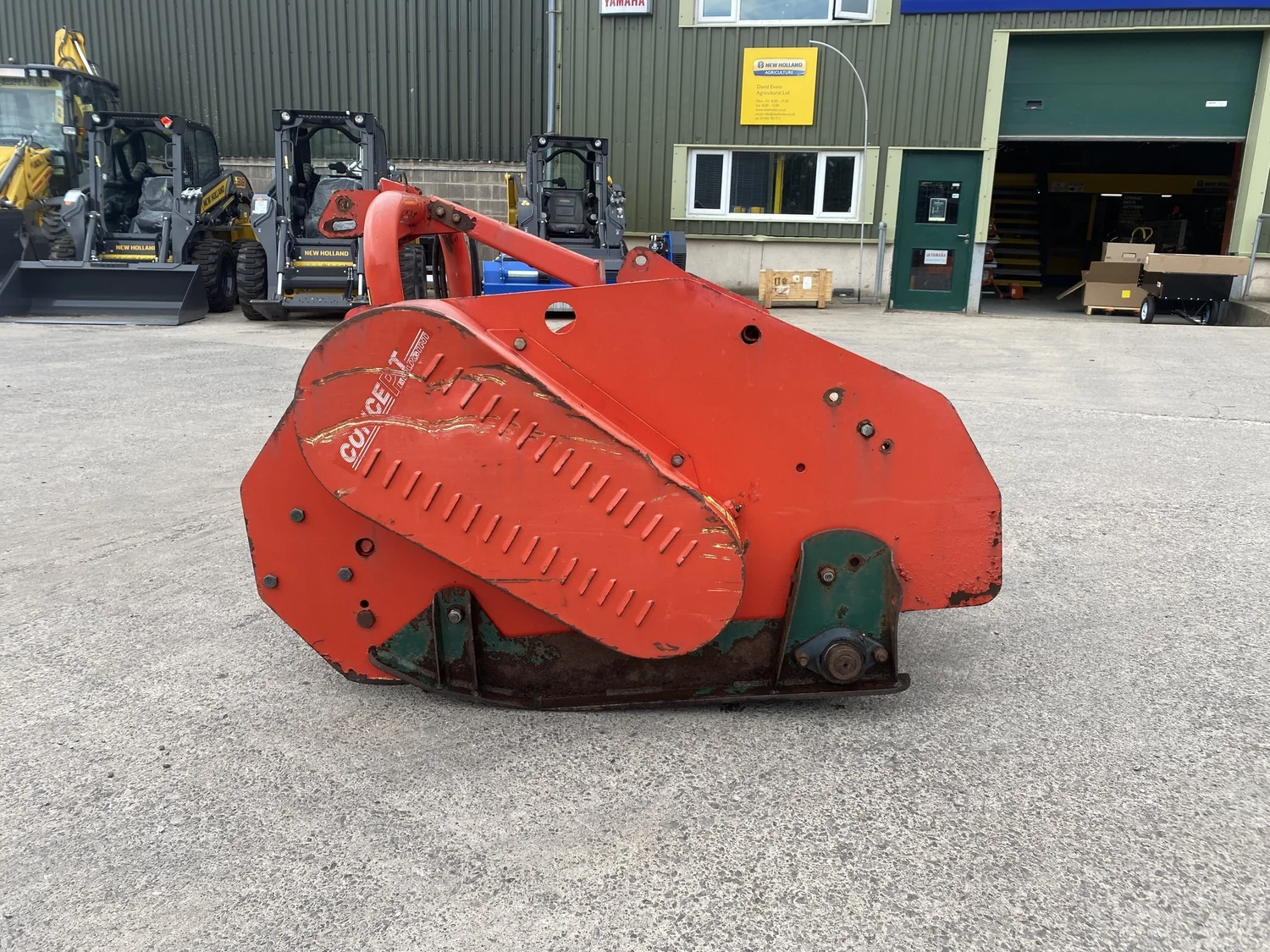 Perugini Concept MT 240 mower for sale in Walterston, Llancarfan, Barry, Vale of Glamorgan — photo 2