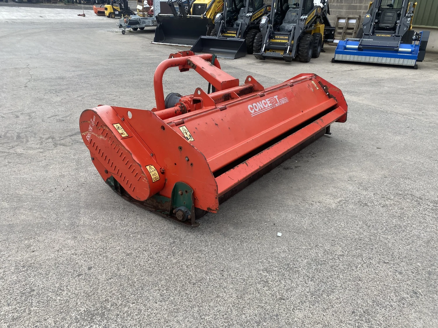 Perugini Concept MT 240 mower for sale in Walterston, Llancarfan, Barry, Vale of Glamorgan — photo 3