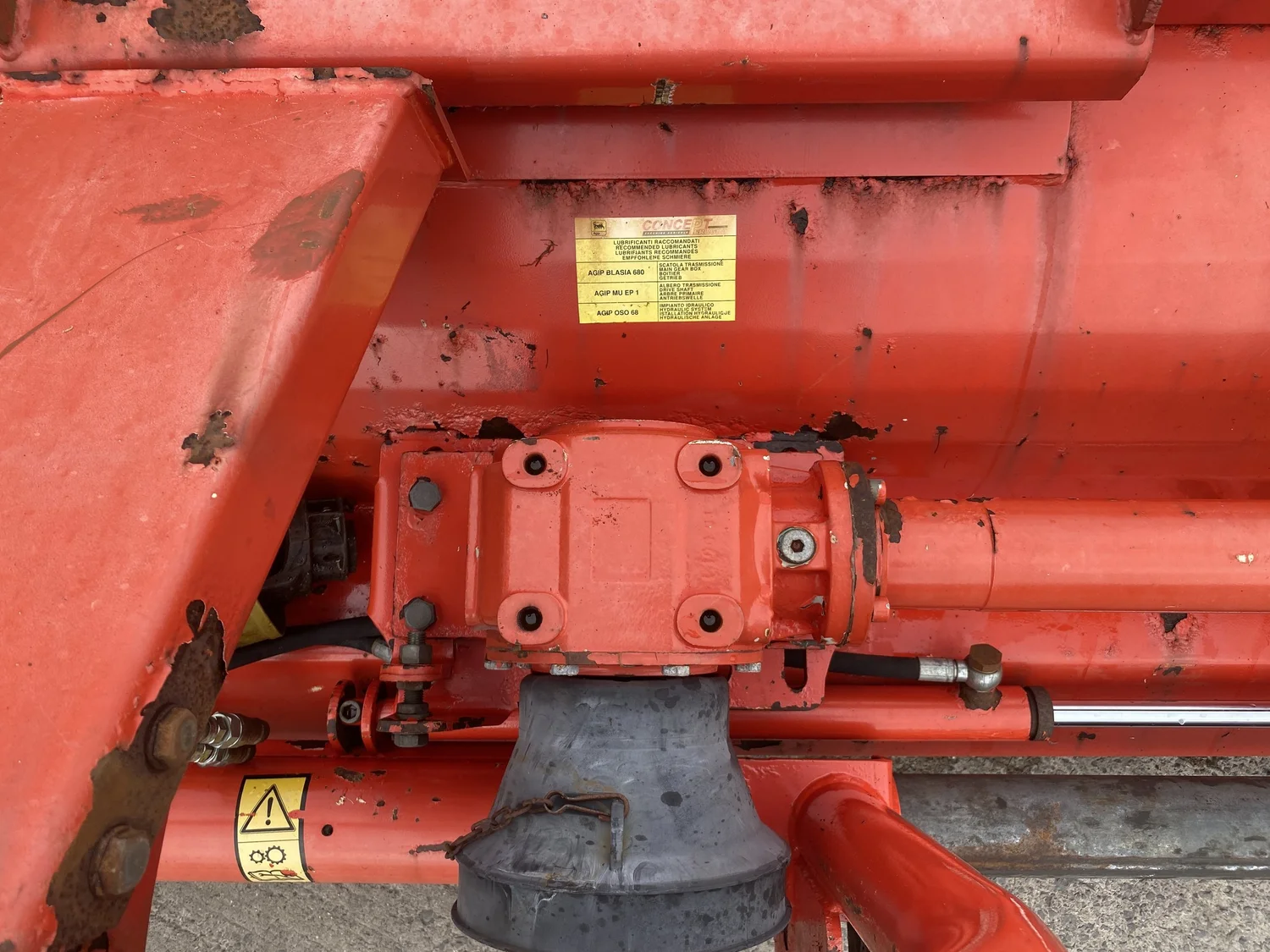 Perugini Concept MT 240 mower for sale in Walterston, Llancarfan, Barry, Vale of Glamorgan — photo 10