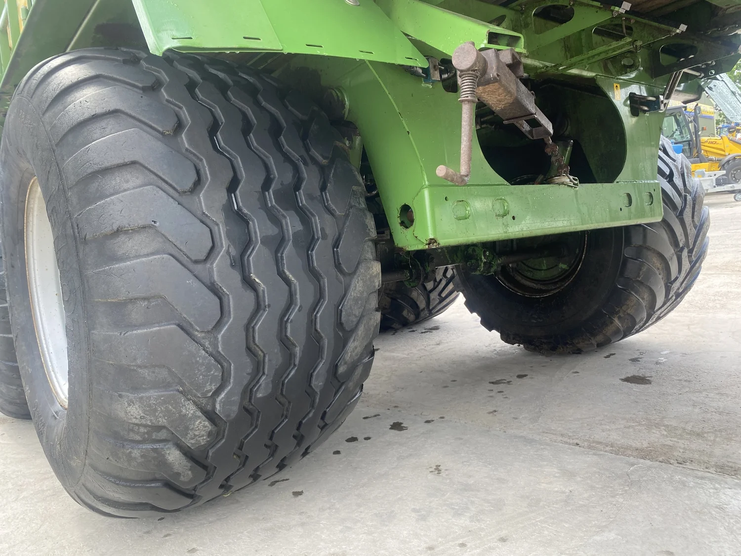 Krone wheels & tyre for sale in Walterston, Llancarfan, Barry, Vale of Glamorgan — photo 12