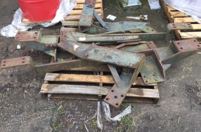 Quicke US Brackets tractor for sale in Walterston, Llancarfan, Barry, Vale of Glamorgan — photo 2