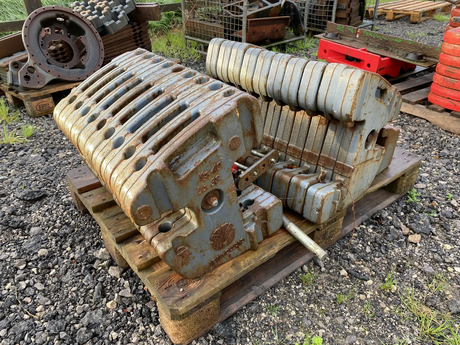 Tractor Weights tractor for sale in Walterston, Llancarfan, Barry, Vale of Glamorgan — photo 2