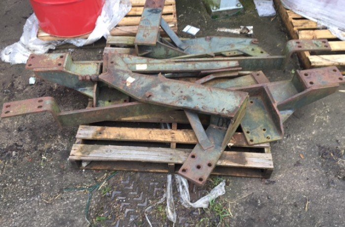 Quicke US Brackets for sale in Walterston, Llancarfan, Barry, Vale of Glamorgan