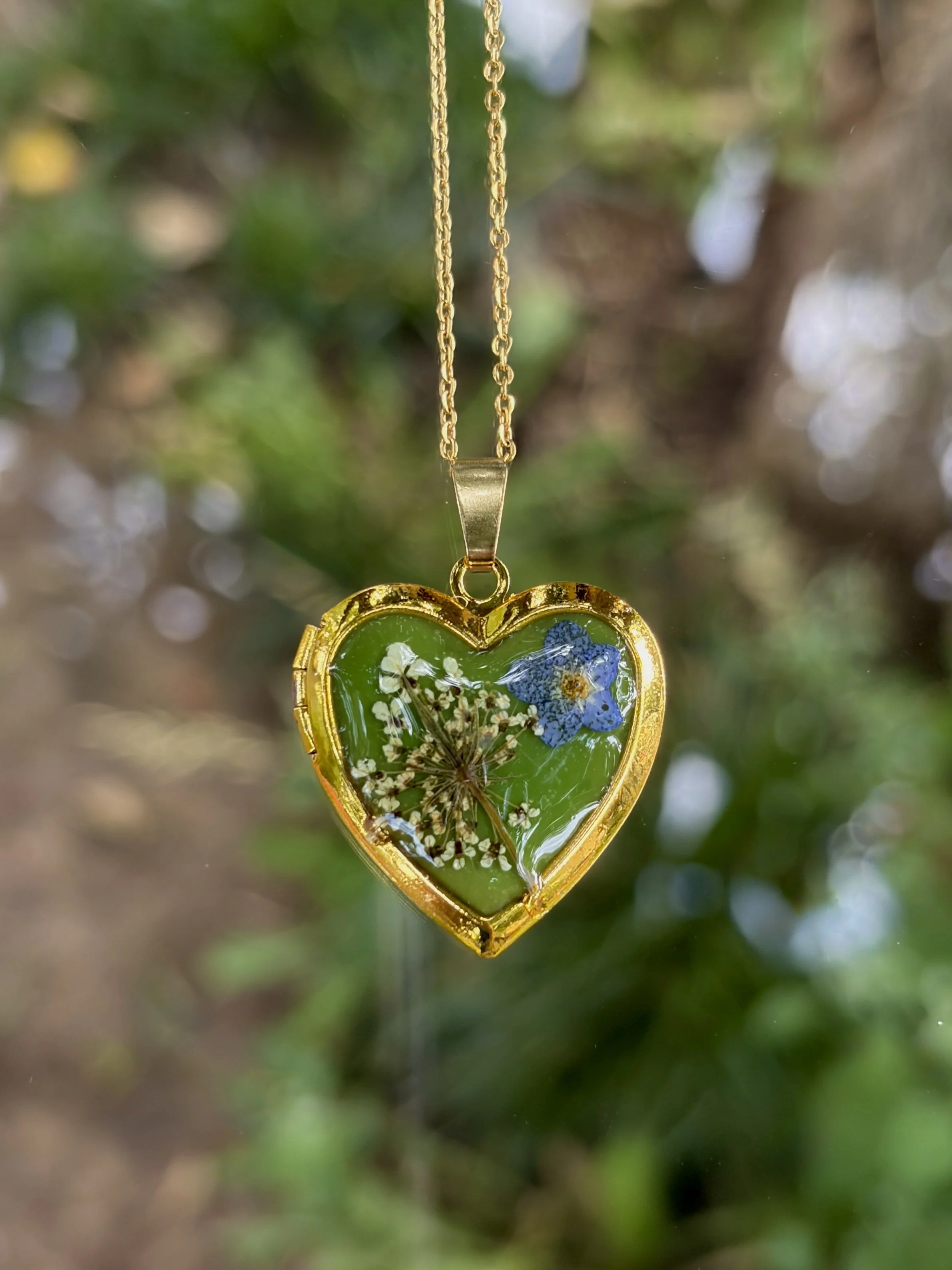 Dandy Locket