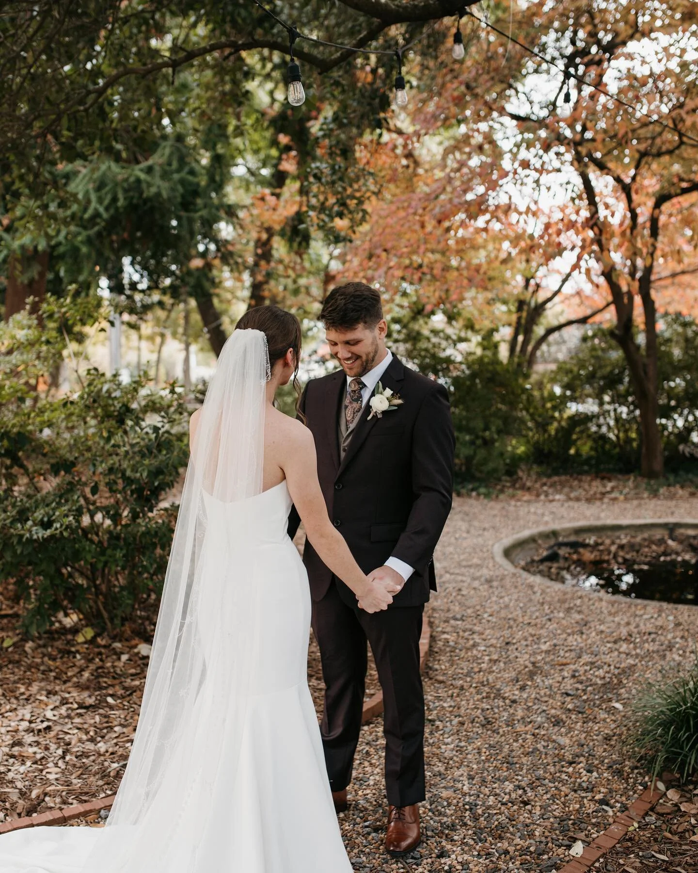 Our venue is gorgeous year round. 🍂 

We have open dates for 2023 still available! 
(803) 329-1020 | rentals@historicrockhill.com

📸: @jacqueline.photoandfilm 
📍: @thewhitehome.rockhill 
🕺🏻: @hospitalitybutler

#weddings #weddinginspo #rockhill 