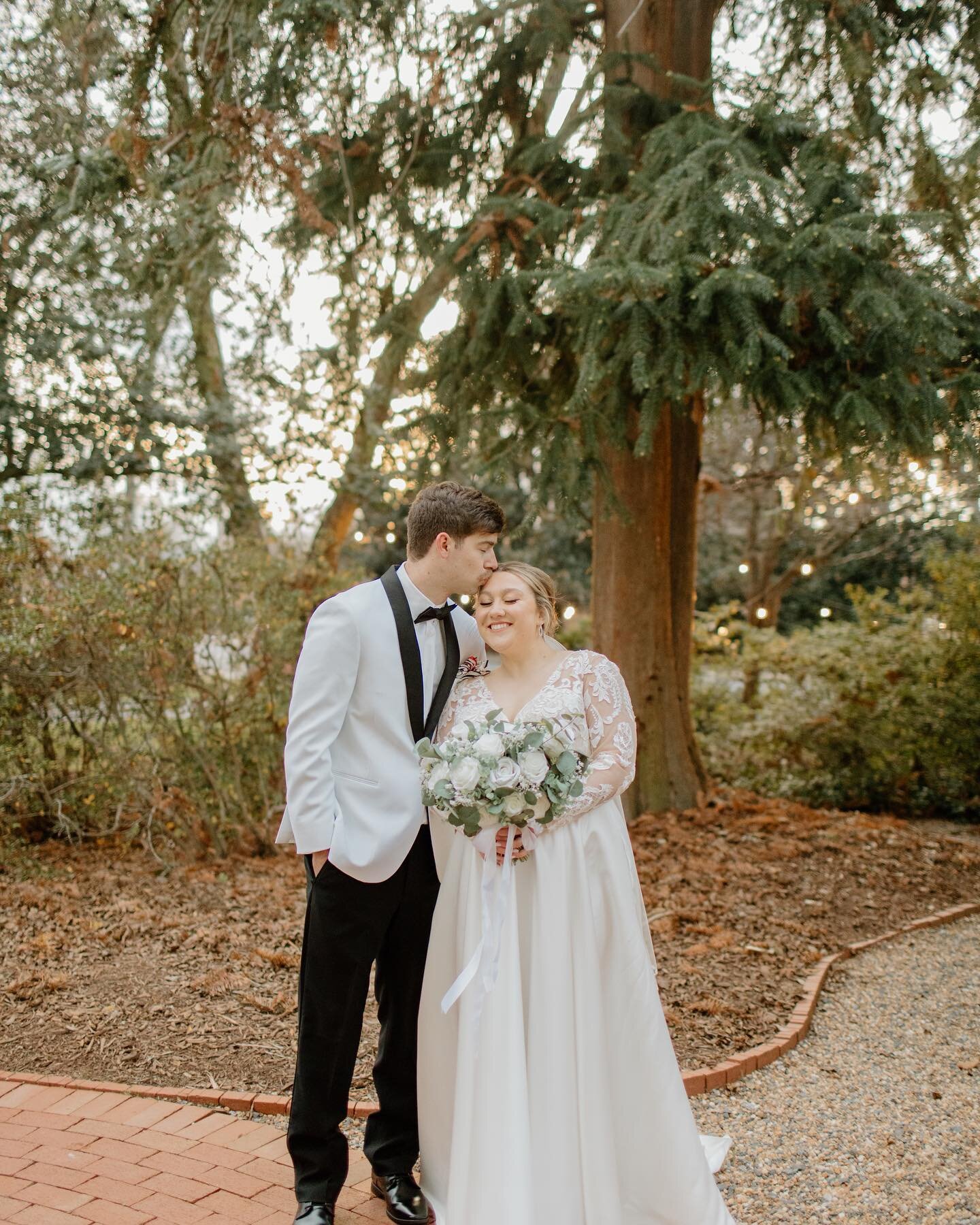 To love, laughter, and their happily ever after.

www.historicrockhill.com/weddings
(803) 329-1020 | rentals@historicrockhill.com

📸: @emilyrosephotography__ 
🕺: @hospitalitybutler 
📍: The White Home

#weddings #weddinginspo #rockhill #rockhillsc 