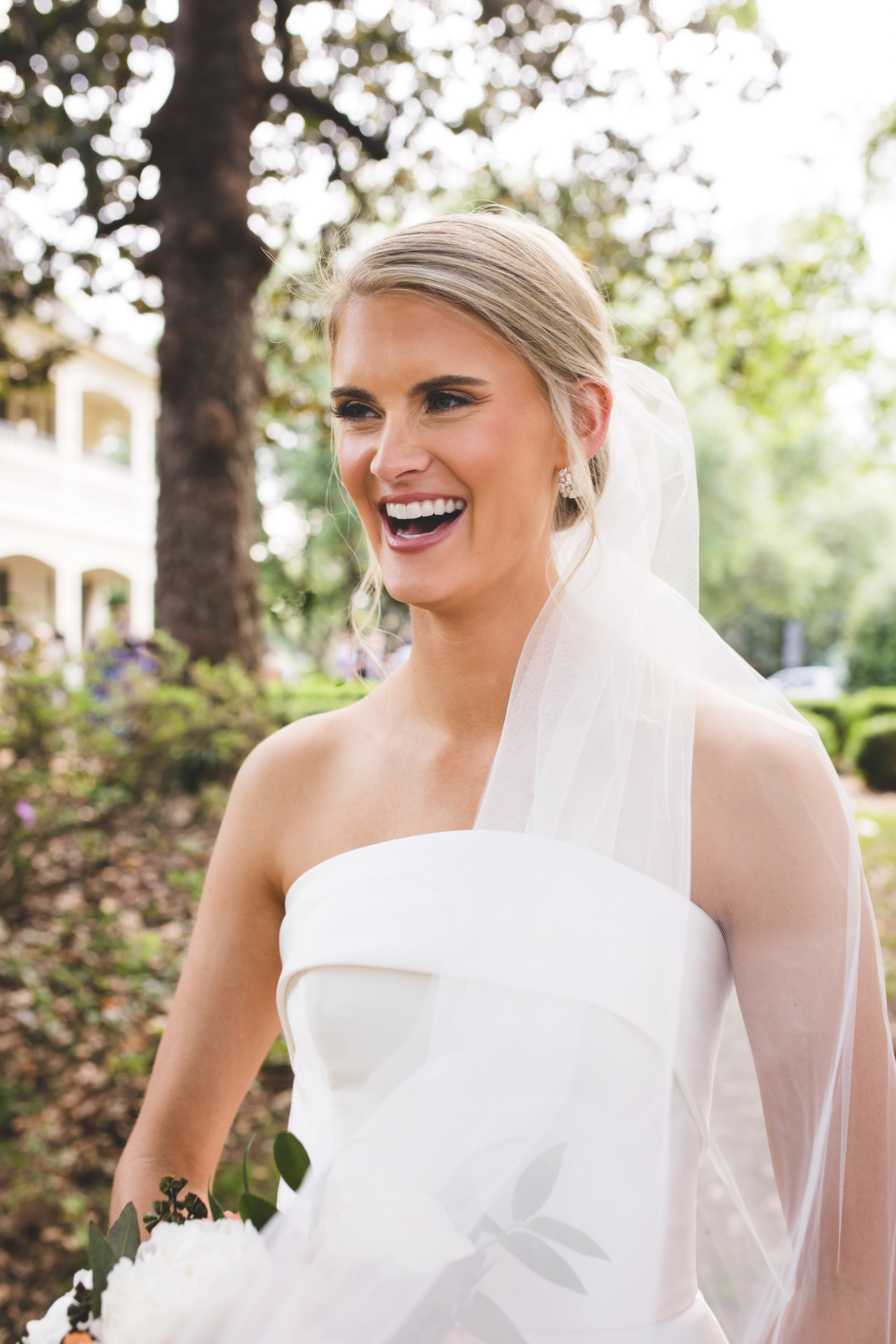 Stunning-Bridal-Portrait-in-Garden-Setting.jpg
